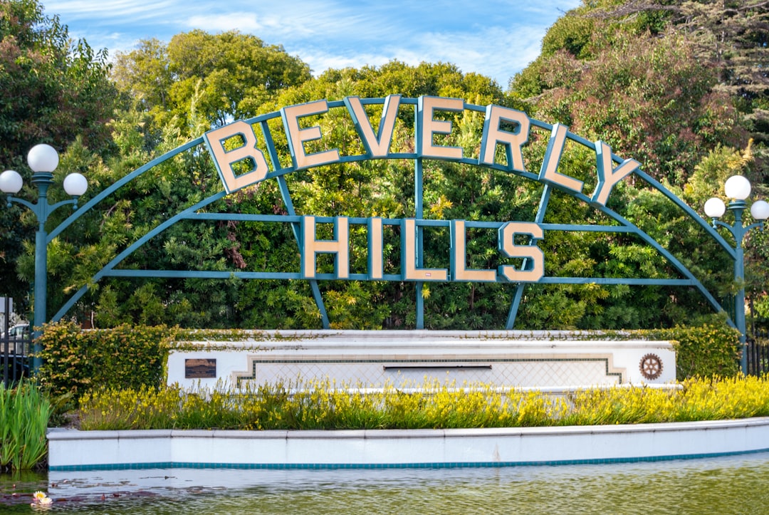 Best Neighborhoods in Beverly Hills: Flats, Hills, and Golden Triangle — LuxeMove
