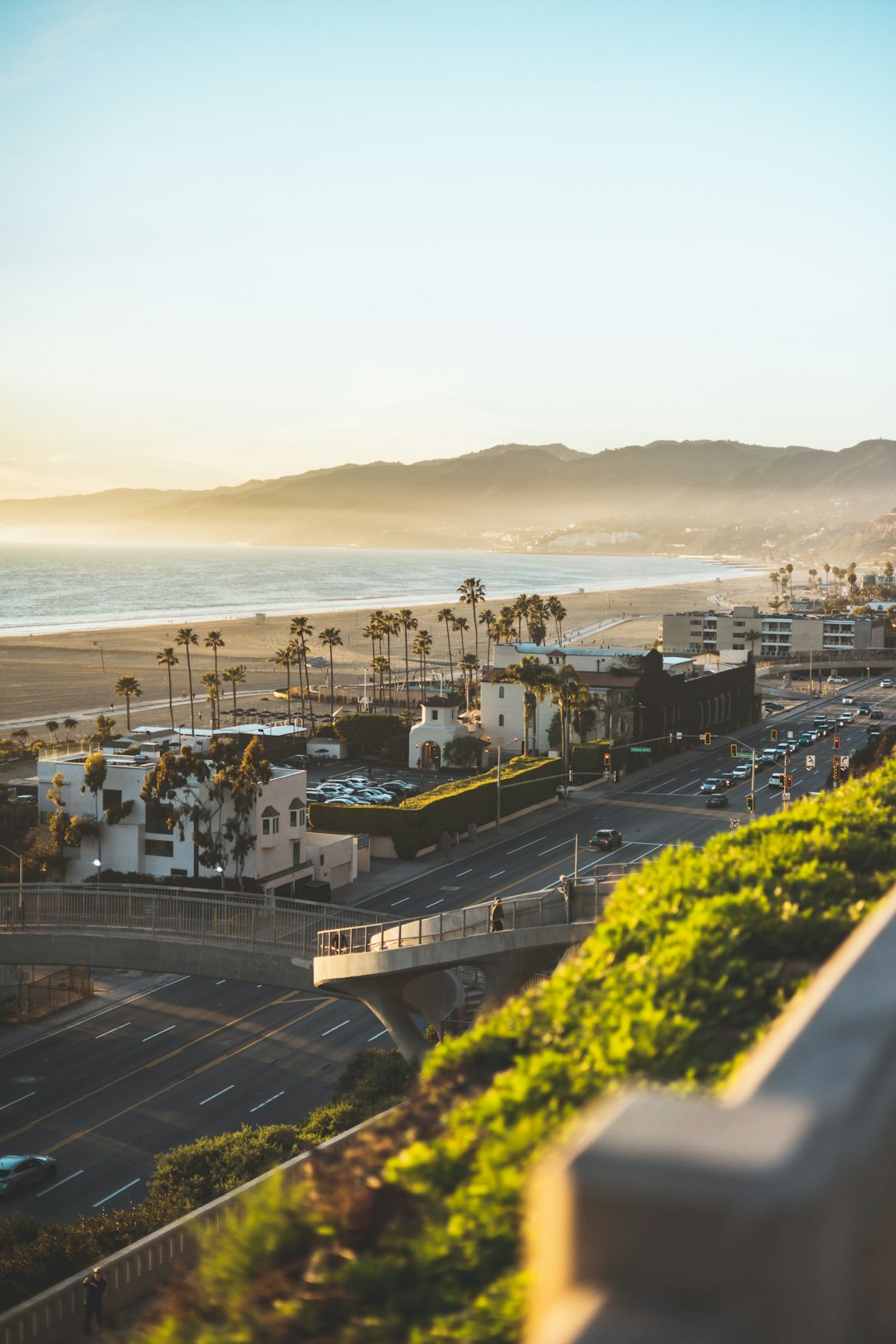 Best Neighborhoods in Santa Monica: North of Montana, Sunset Park, and More — LuxeMove