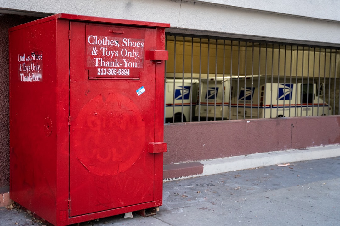 Climate-Controlled Storage in Los Angeles: What to Know About LA's Heat and Your Belongings — LuxeMove