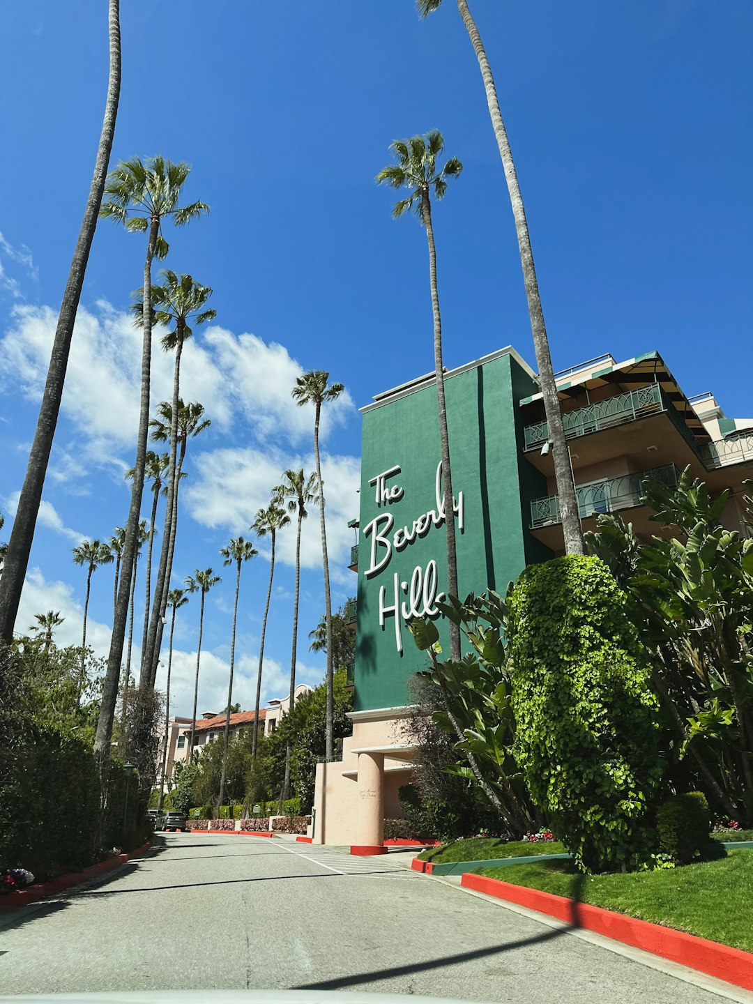 Cost of Living in Beverly Hills: What to Expect Before You Move — LuxeMove