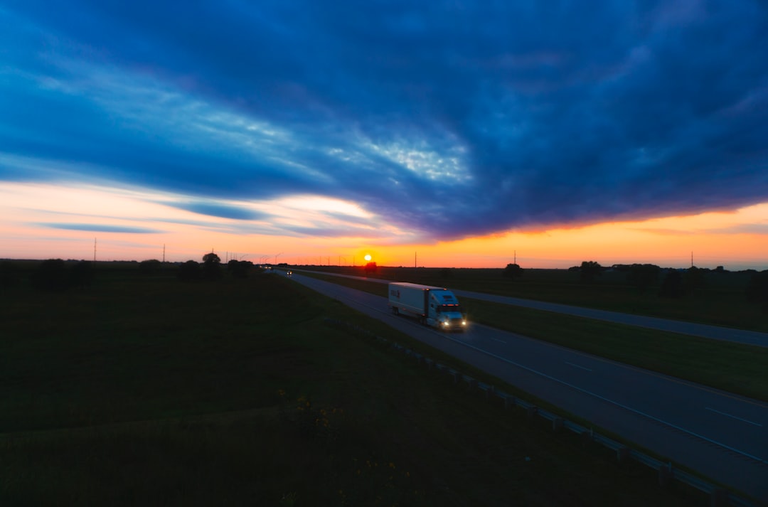 Cross-Country Moving Cost Breakdown: What to Budget for a Long-Distance Move — LuxeMove