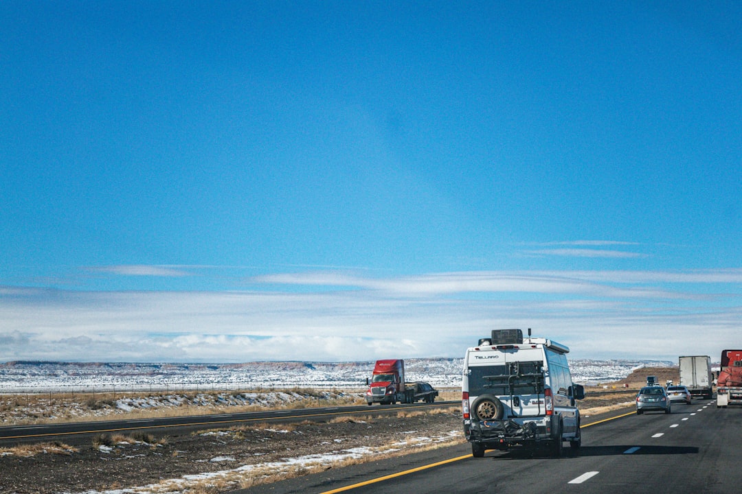 Cross-Country Moving Tips: How to Plan and Execute a Long-Distance Move — LuxeMove