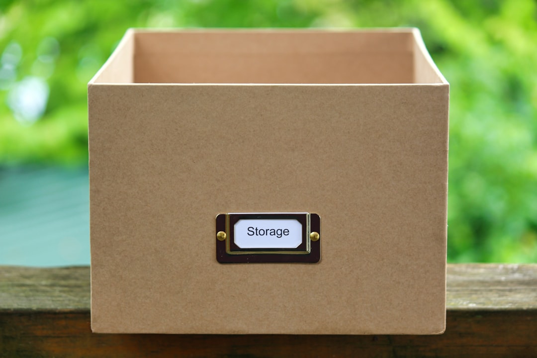 How to Label Moving Boxes: The System Professional Movers Use — LuxeMove