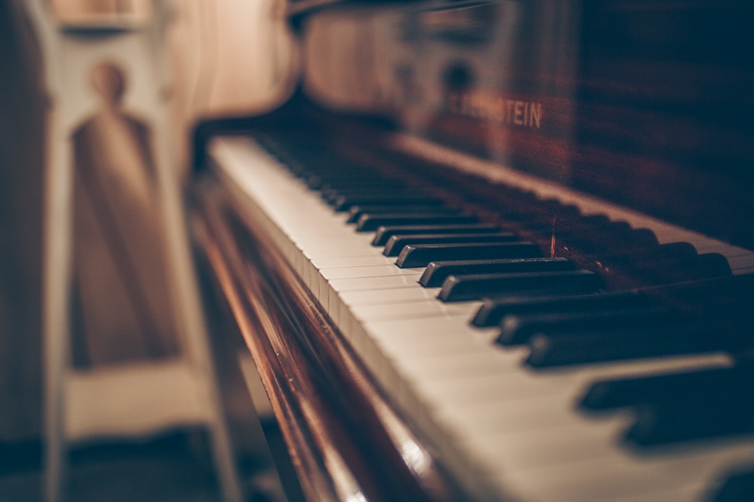 How to Move a Piano: Everything You Need to Know About Safe Piano Relocation — LuxeMove