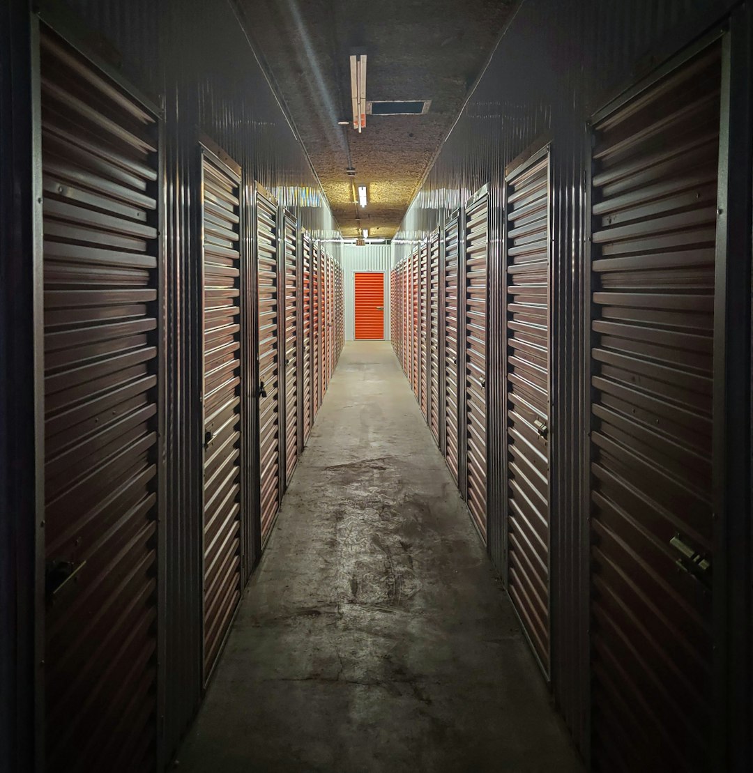 How to Organize a Storage Unit: Layout, Labeling, and Accessibility Tips — LuxeMove