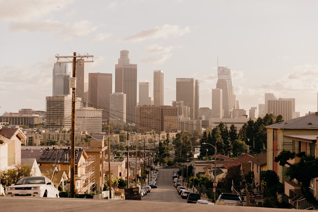 Los Angeles Moving Costs by Neighborhood: What to Expect in Every Area — LuxeMove