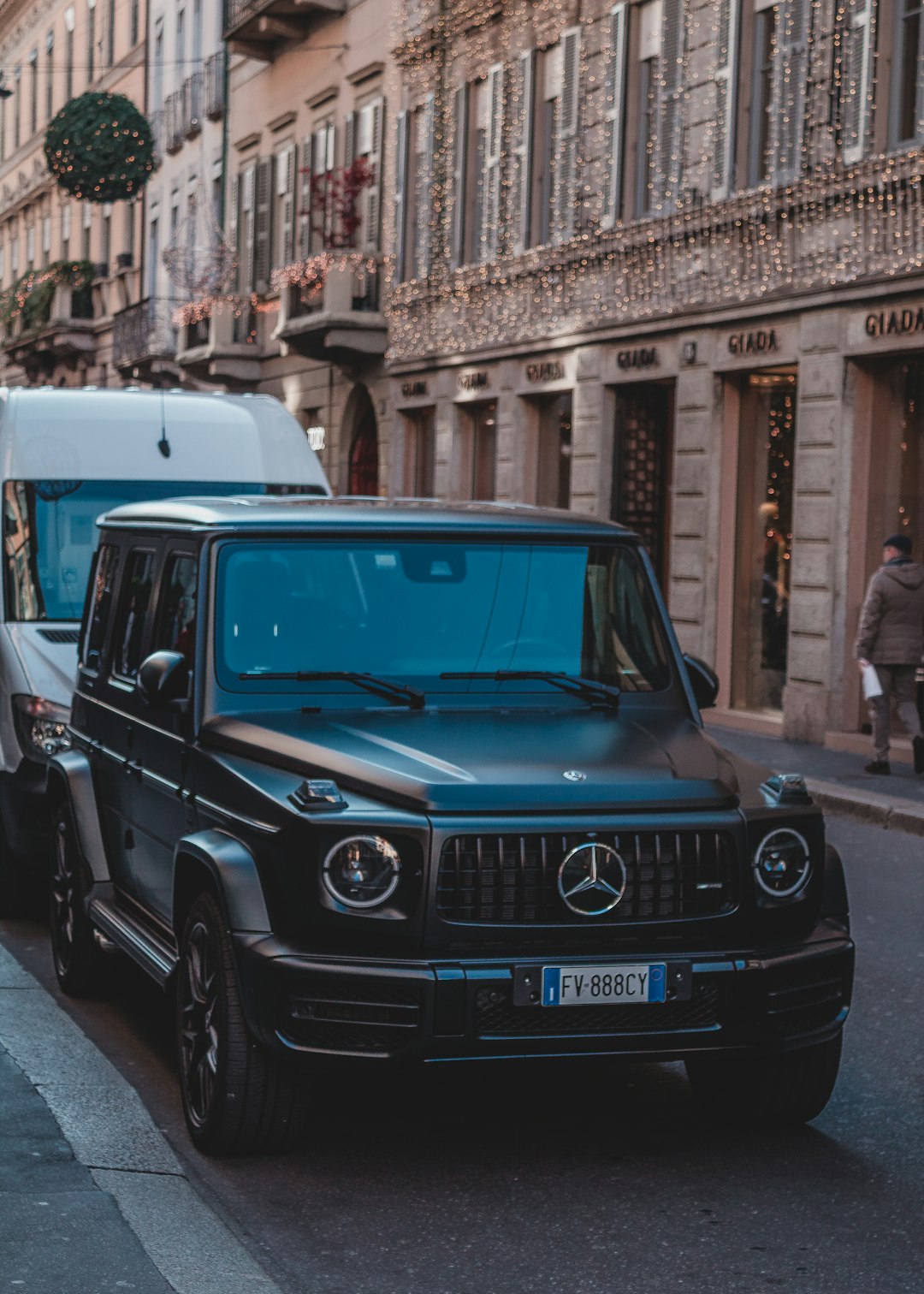 Luxury Vehicle Transport Guide: How to Ship a High-End Car During a Move — LuxeMove