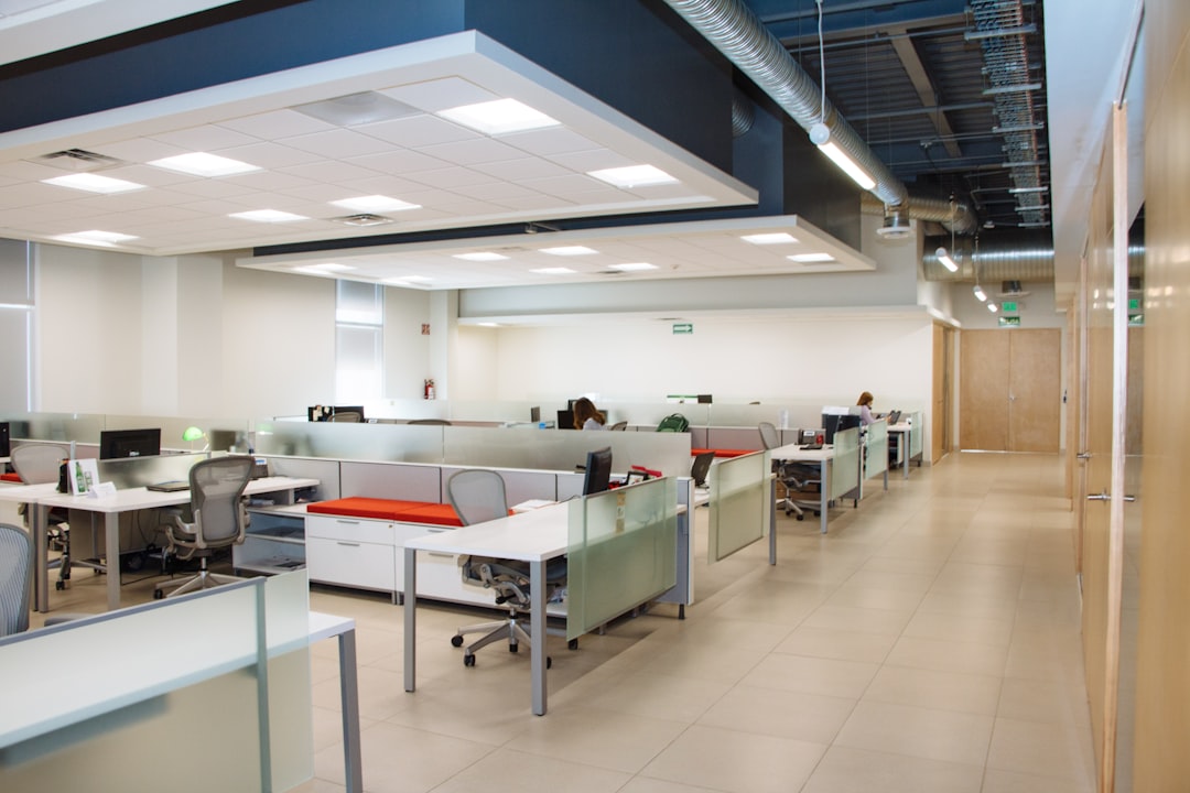 Minimizing Downtime During an Office Move: Strategies That Work — LuxeMove