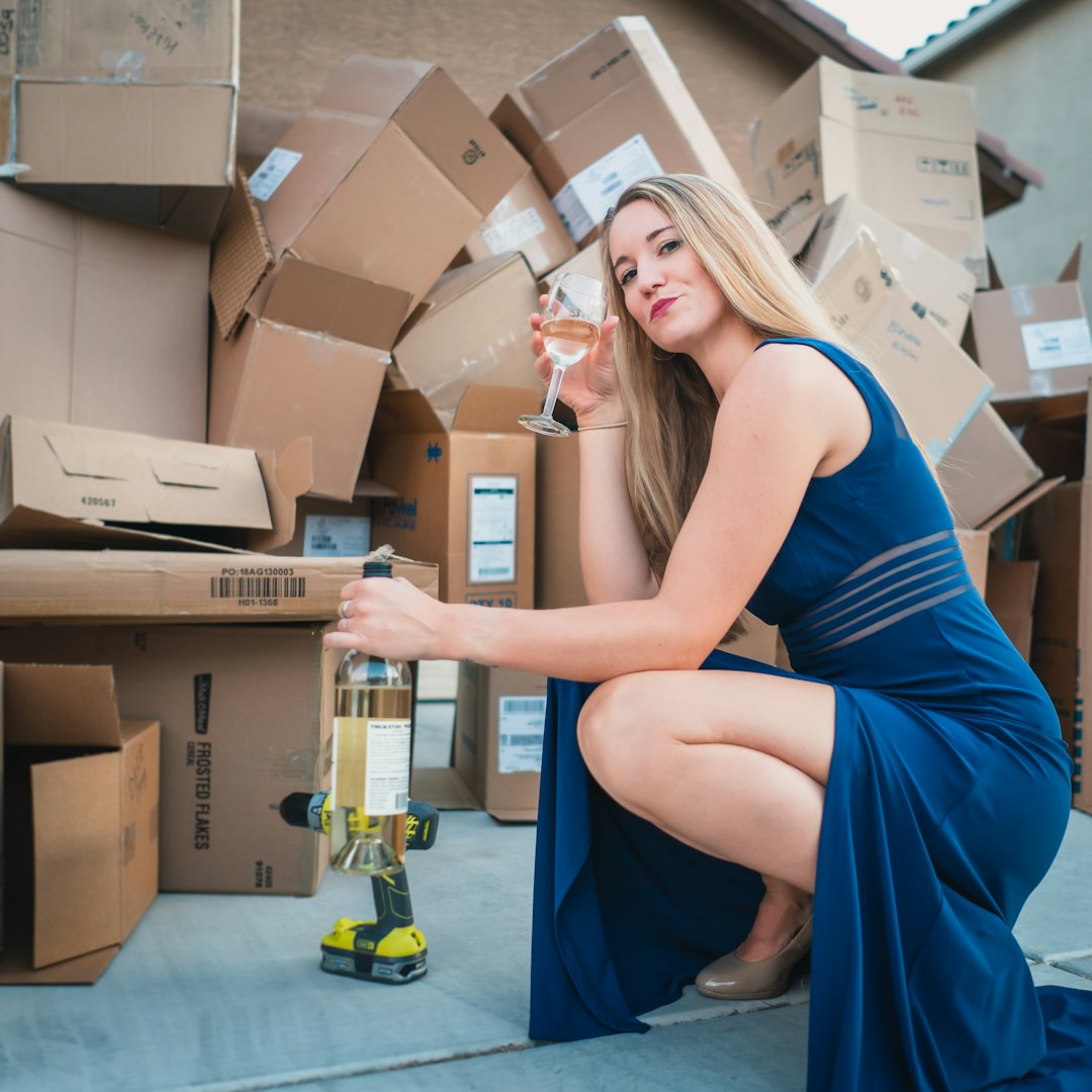 The Moving Day Survival Guide: What to Pack, Eat, and Expect — LuxeMove