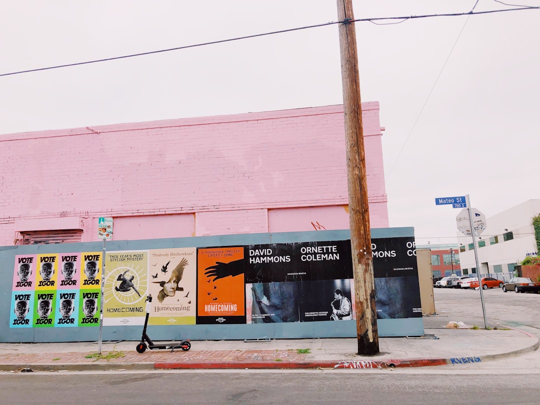 Moving Fine Art in Los Angeles: What Collectors Need to Know — LuxeMove