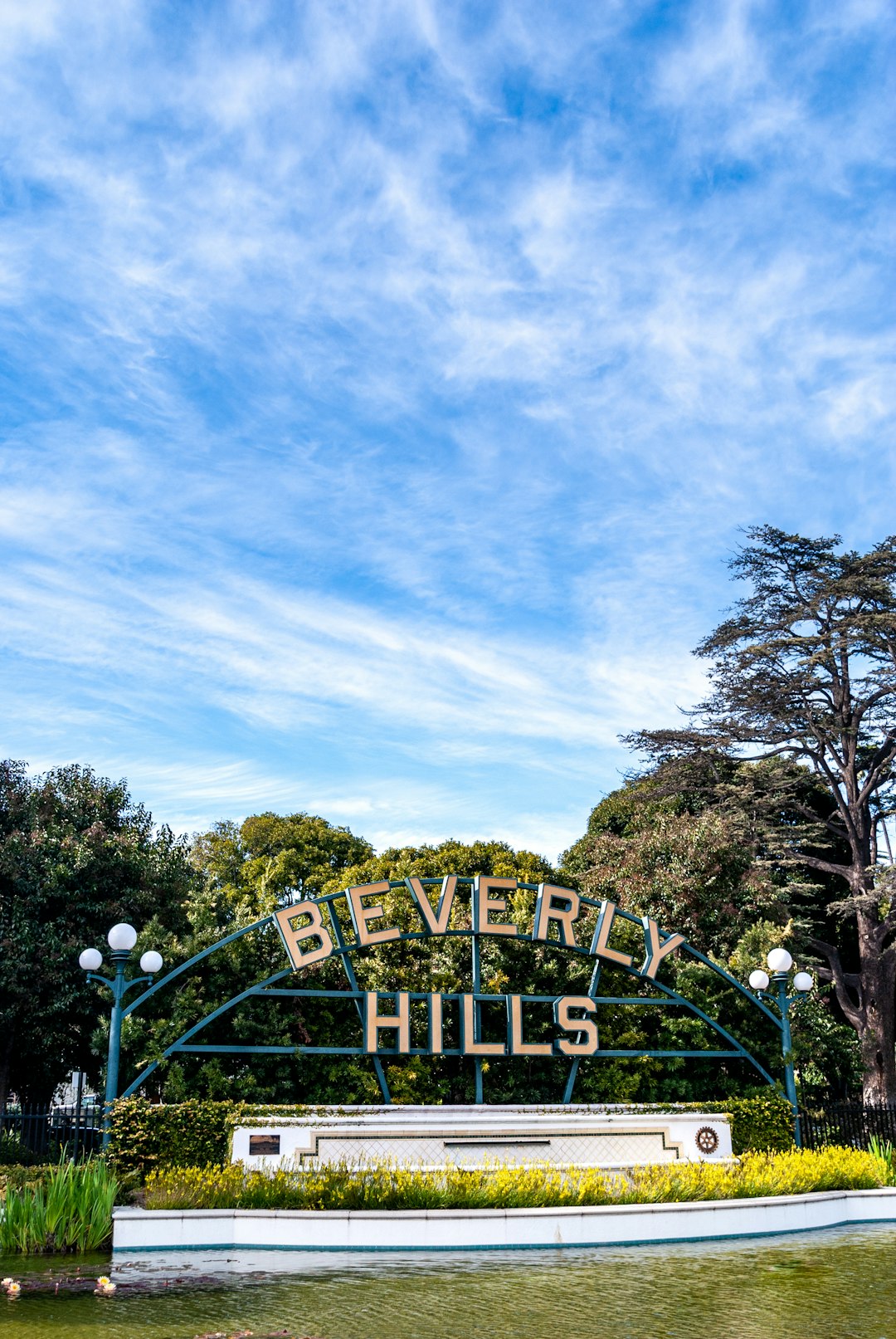 Moving to Beverly Hills: The Complete Relocation Guide — LuxeMove