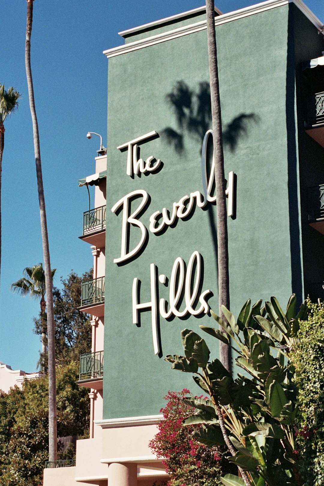 Moving to Beverly Hills with a Family: Schools, Parks, and What to Expect — LuxeMove