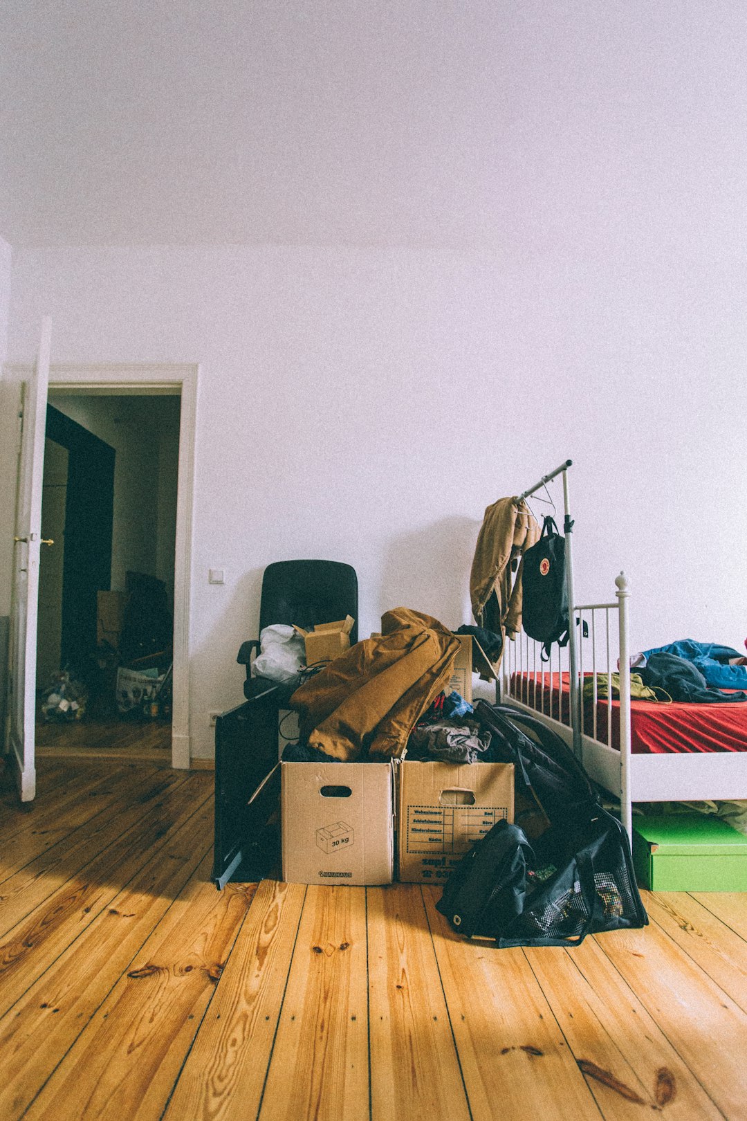 Unpacking Tips After Moving: How to Get Organized Fast — LuxeMove