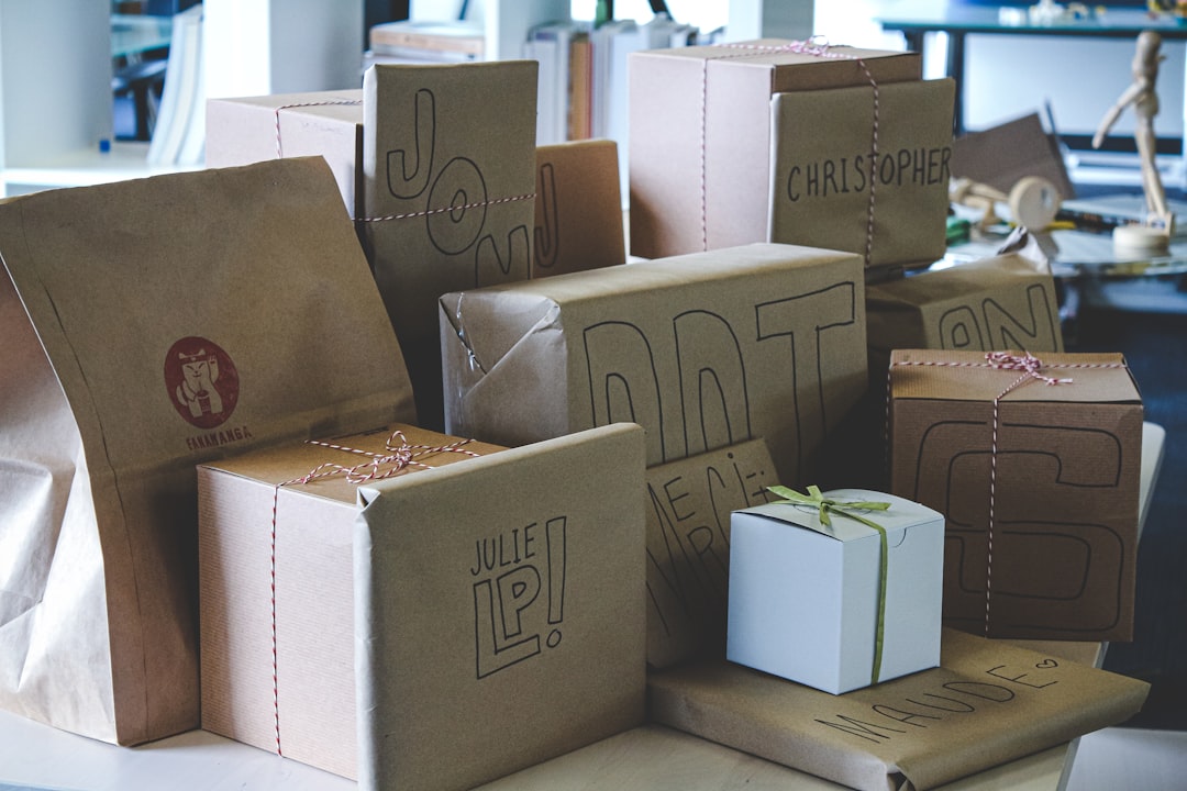 What Does Corporate Relocation Include? A Guide for HR and Employees — LuxeMove