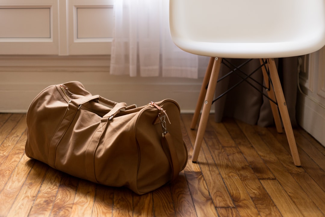What Not to Pack When Moving: Items to Leave Behind or Handle Separately — LuxeMove