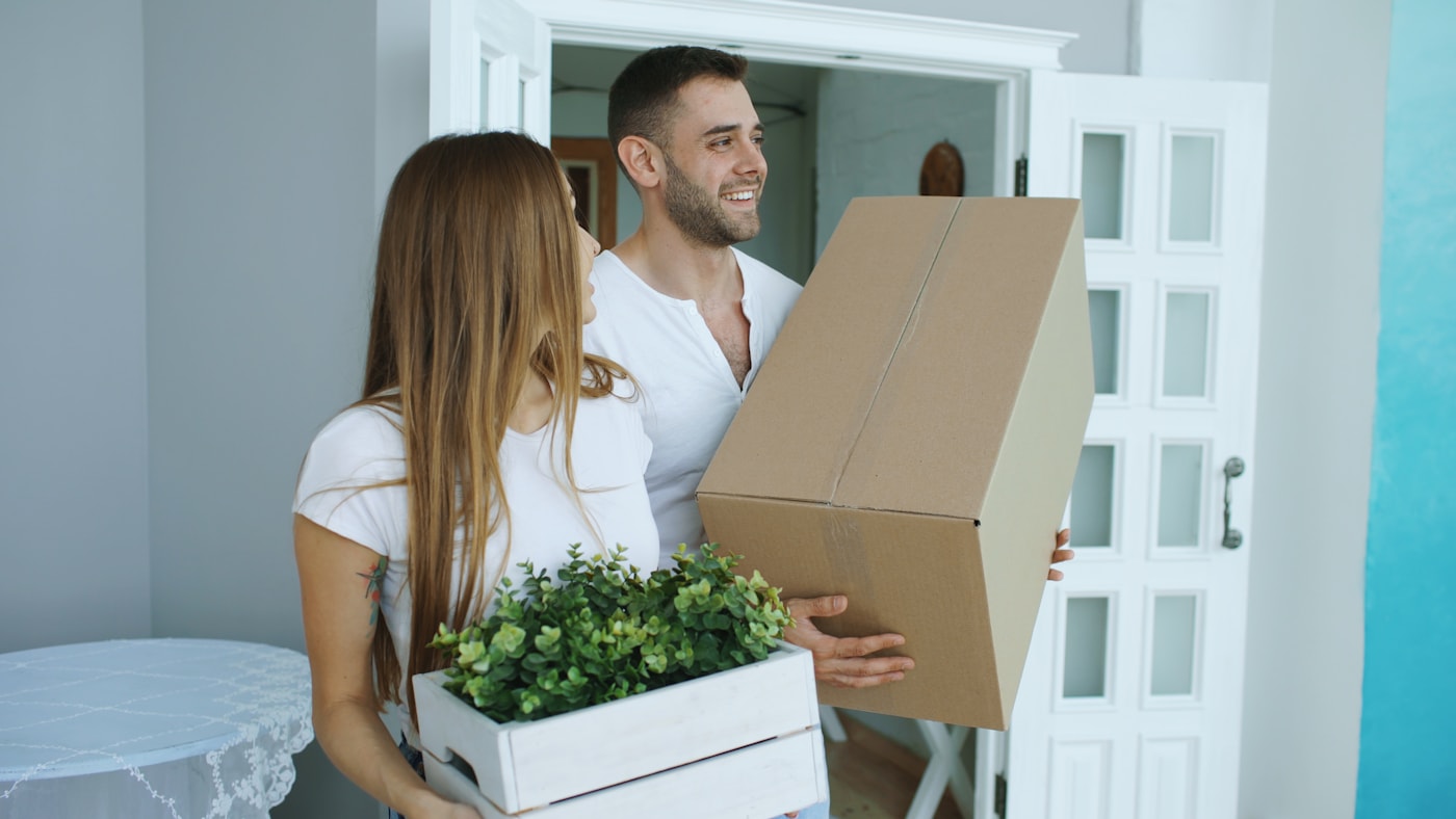 Storage Costs and Pricing — LuxeMove